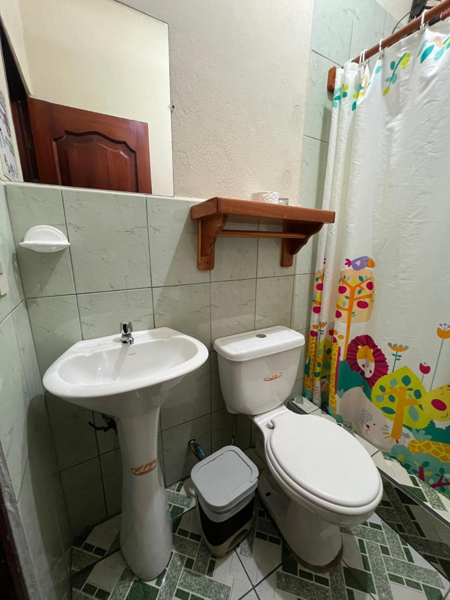 Hostal Cattleya Puerto Baquerizo Moreno Pokoj fotografie