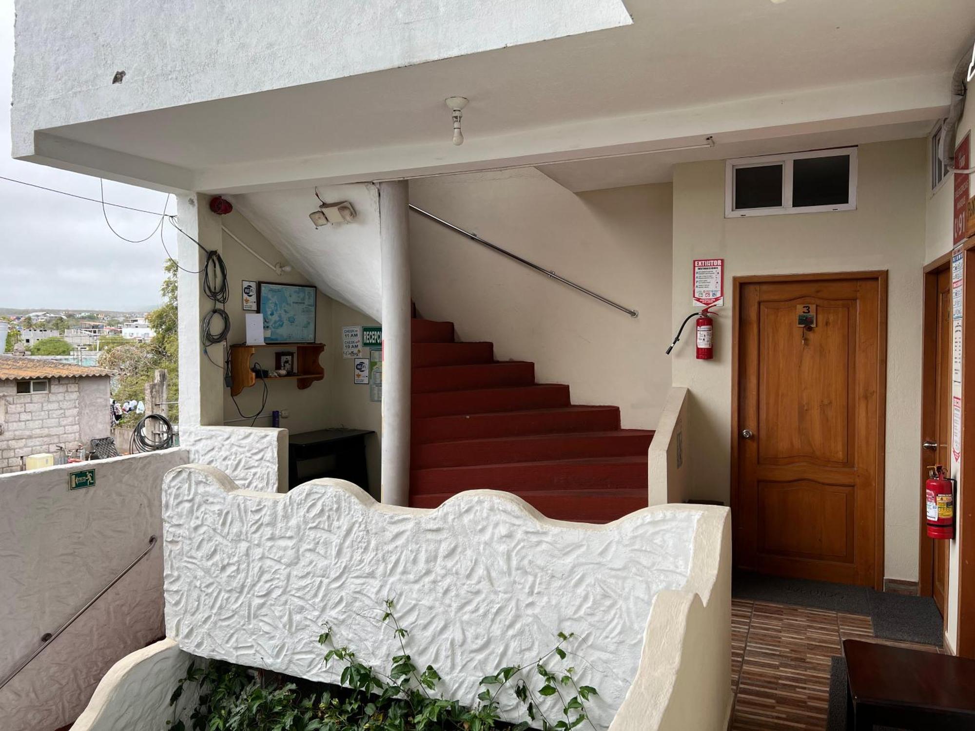 Hostal Cattleya Puerto Baquerizo Moreno Exteriér fotografie