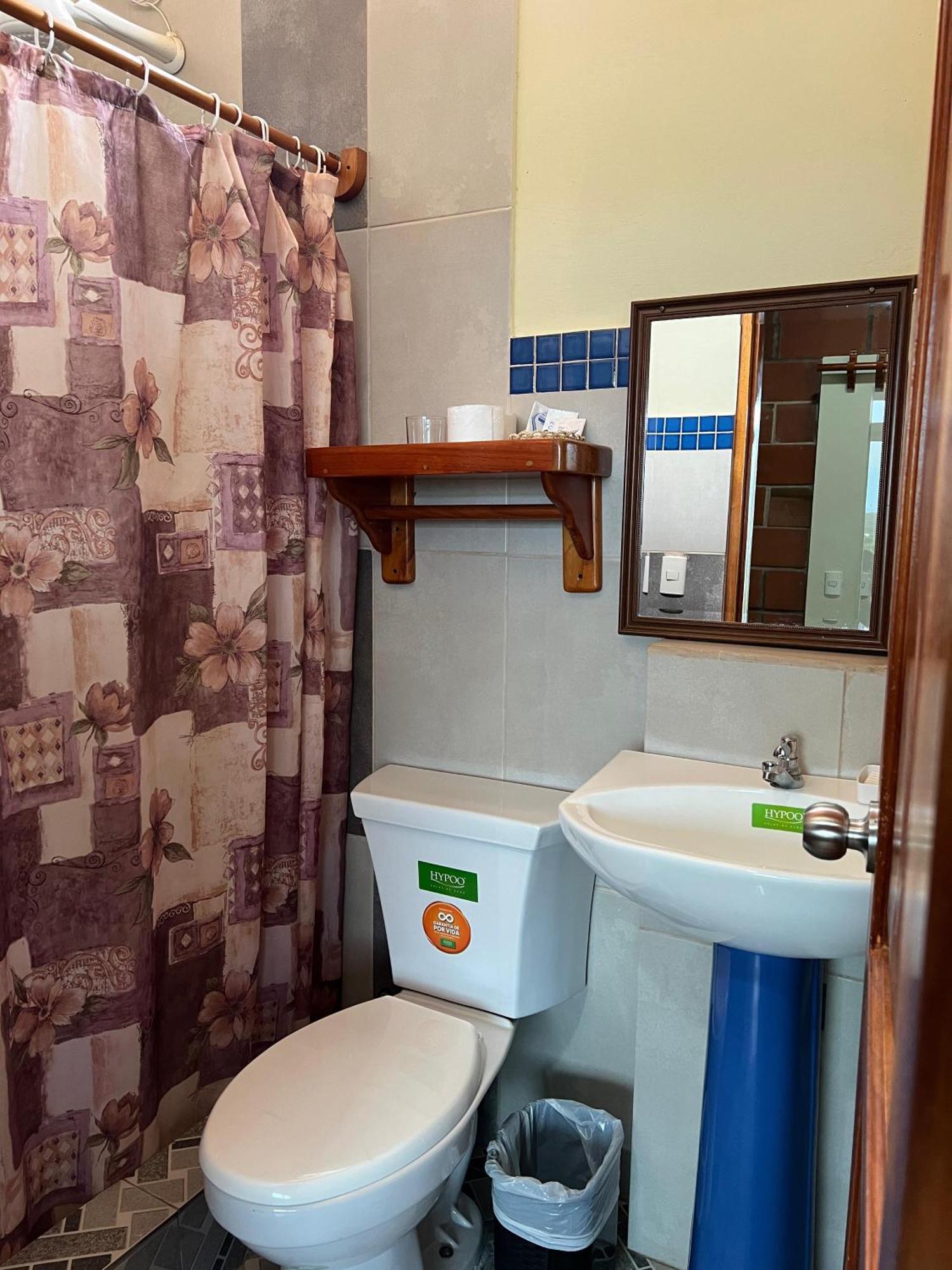 Hostal Cattleya Puerto Baquerizo Moreno Exteriér fotografie